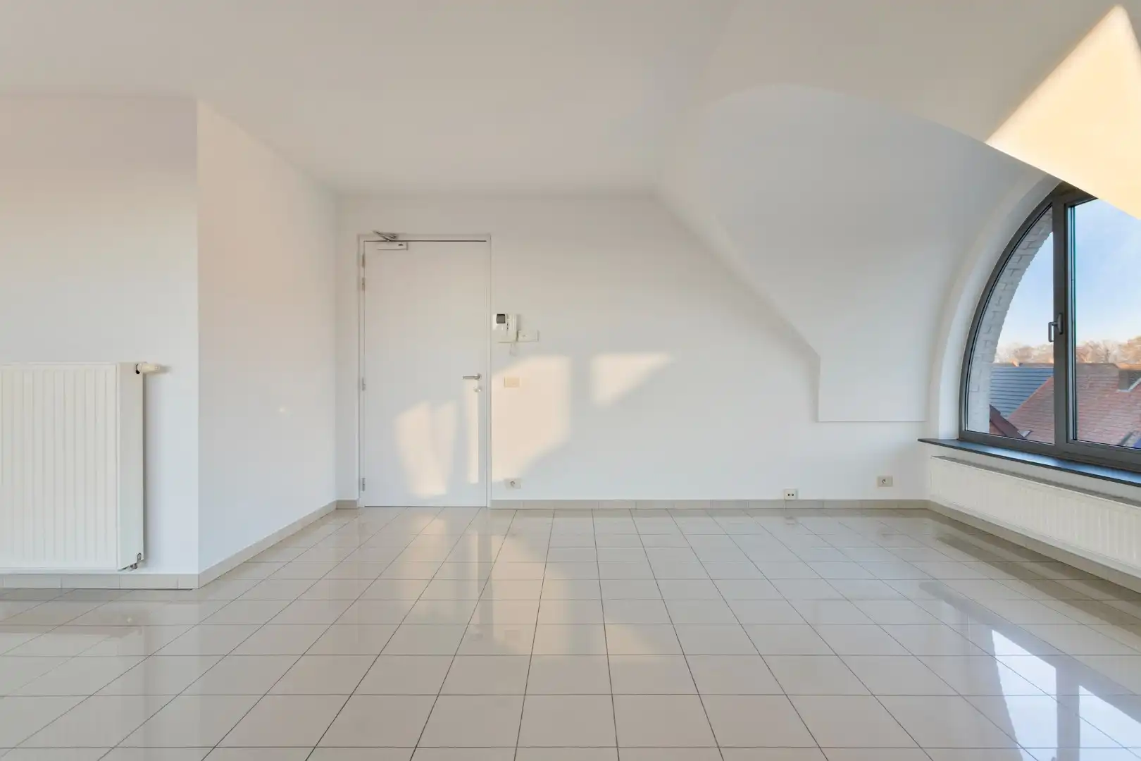 Centraal gelegen appartement met mooi zicht foto 4