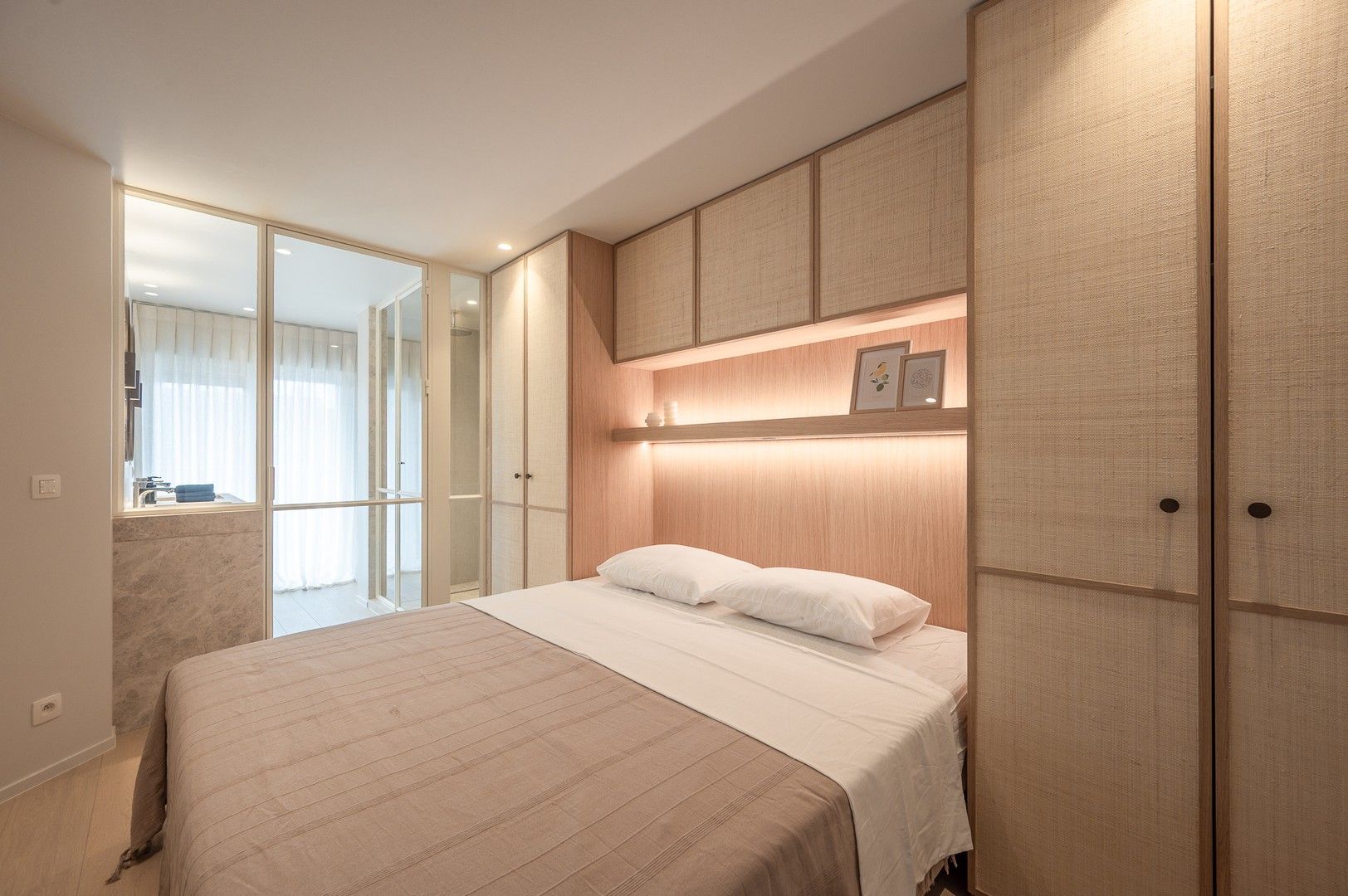 Instapklaar, volledig gerenoveerd 3 slaapkamer appartement gelegen in het centrum van Knokke. foto 6