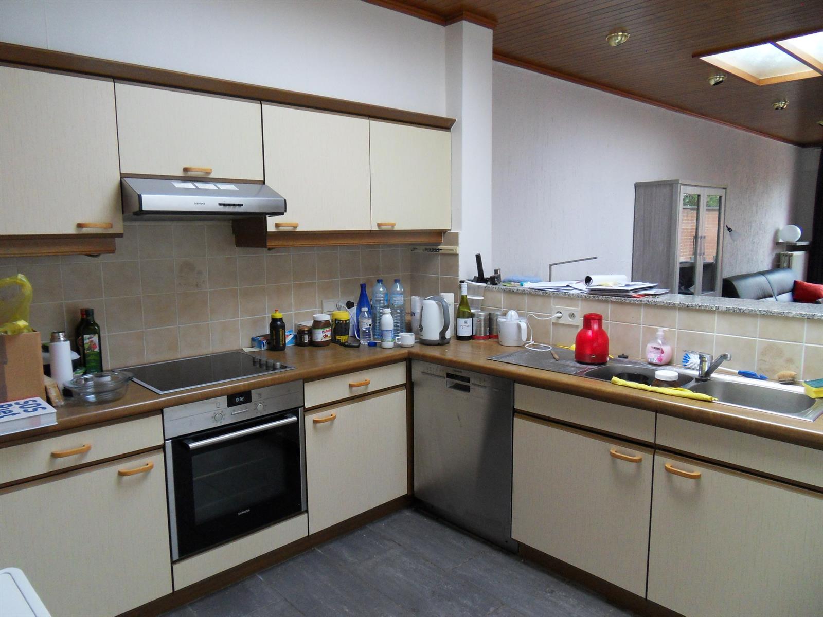Ruime instapklare rijwoning met 4 slaapkamers en aangenaam terras. foto 13