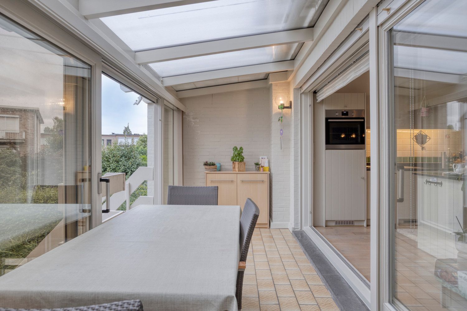 Mooie bel-étagewoning met 3 slks, garage, zomerkeuken en tuin! foto 21