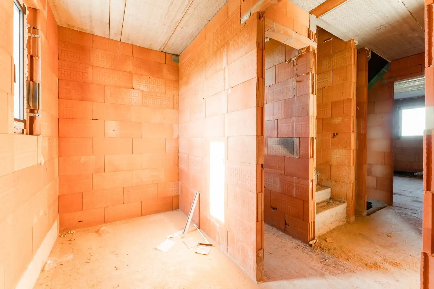 Ruime half open SEMI CASCO gezinswoning op een mooi perceel foto 16