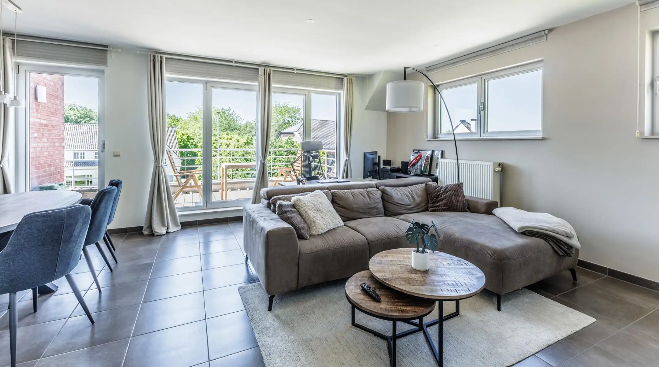 Modern, centraal gelegen appartement foto 4