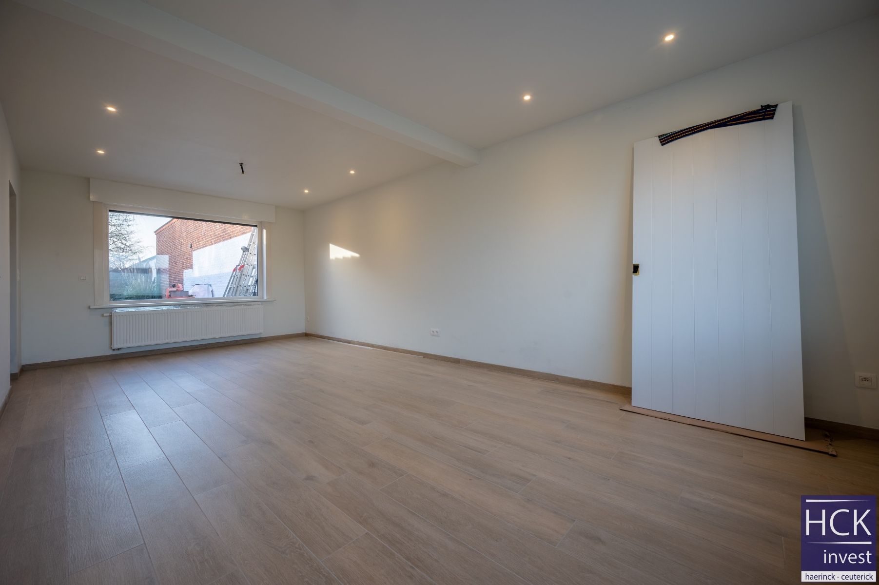 WAREGEM - Schitterend gerenoveerde & energiezuinige woning met 3 SLPK foto 5