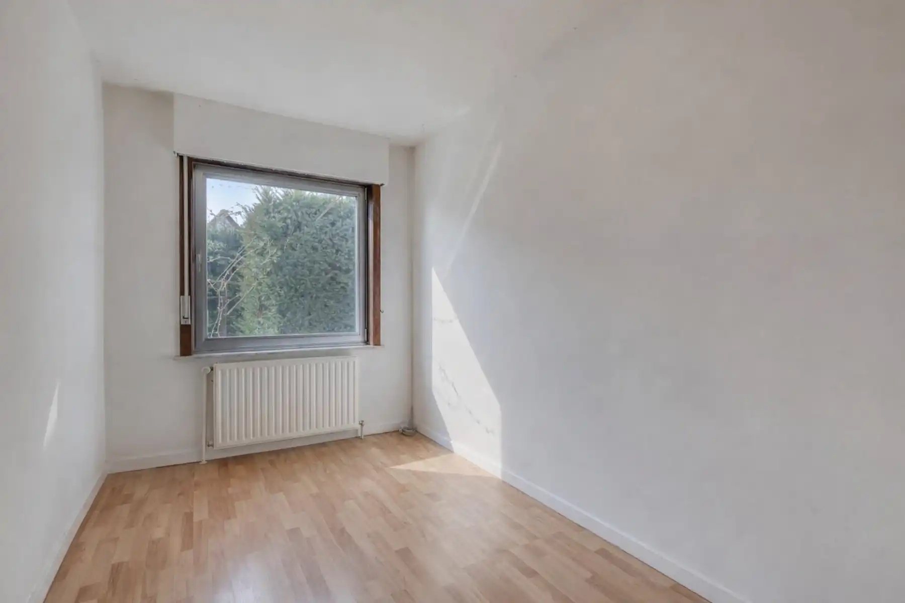 Charmante zuidgerichte woning op toplocatie te Dilbeek foto 17