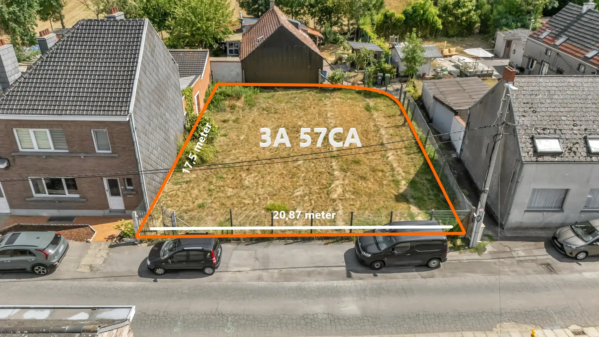 Rustig gelegen bouwgrond voor HOB op een landelijke locatie foto {{pictureIndex}}