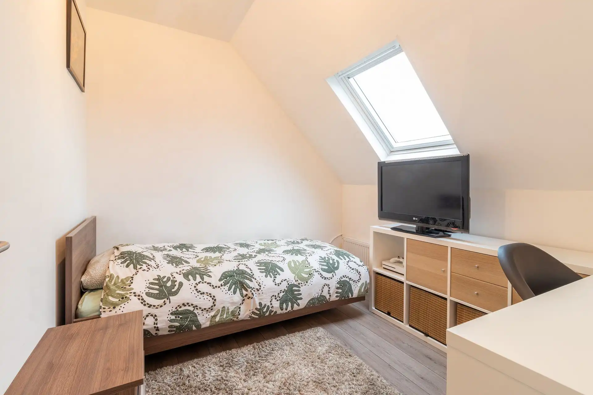 Bel-etage woning met zes slaapkamers en tuin foto 13