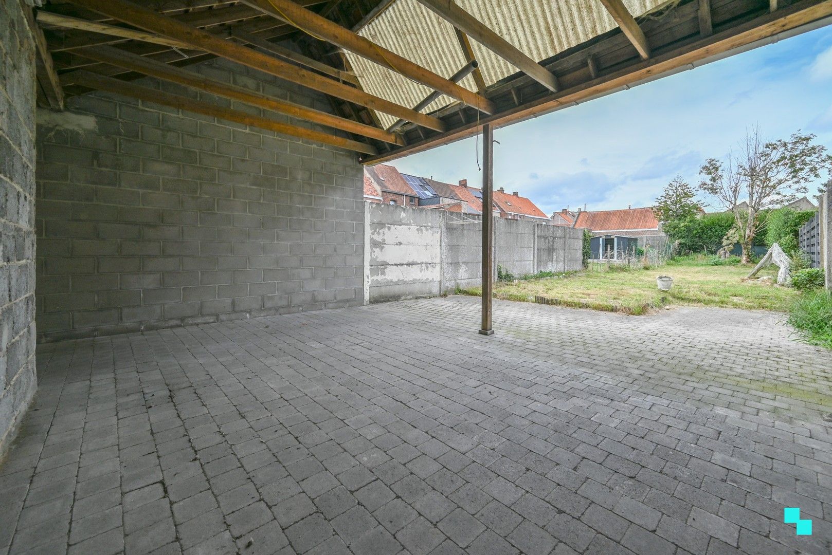 Te renoveren ééngezinswoning te Izegem foto 20