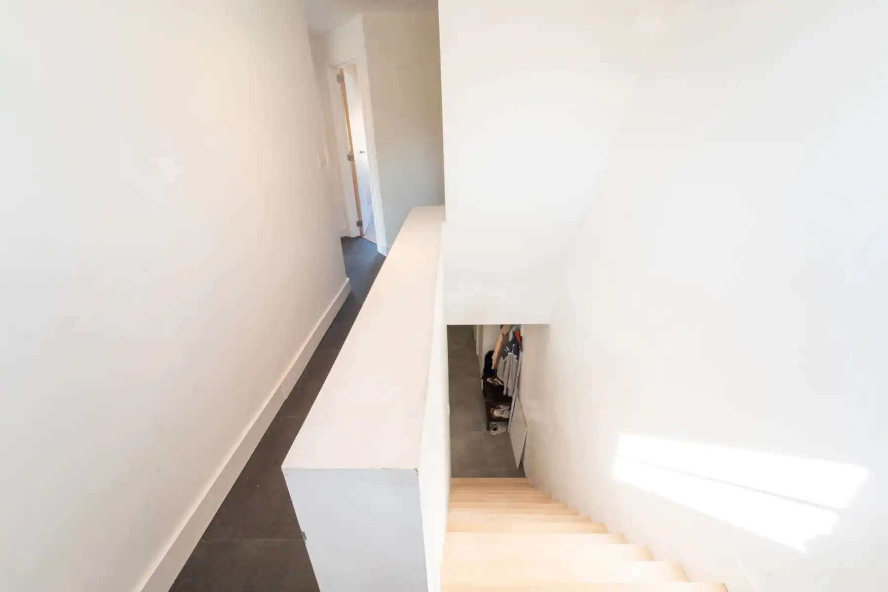 Ruime woning met bijgebouw en uitzicht op het Drongengoed foto 26
