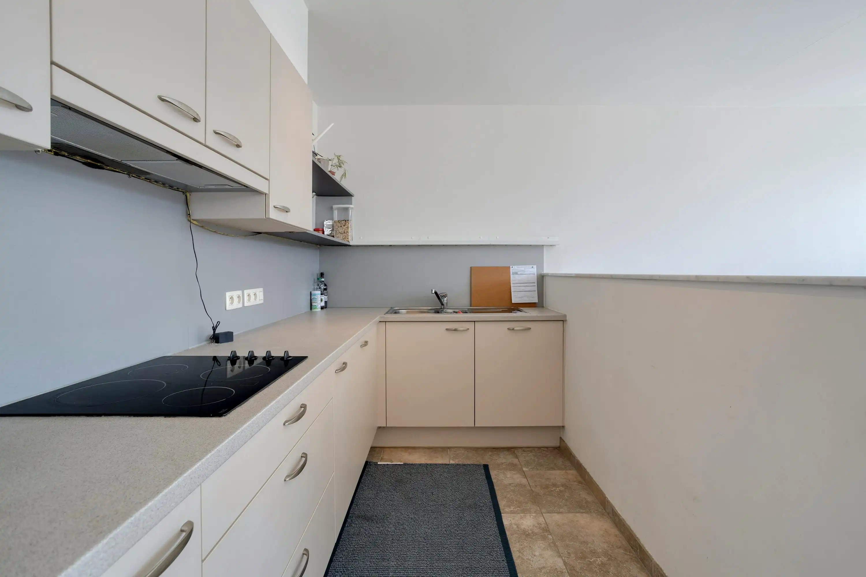 Lichtrijk appartement met ruim terras te koop in Antwerpen foto 15