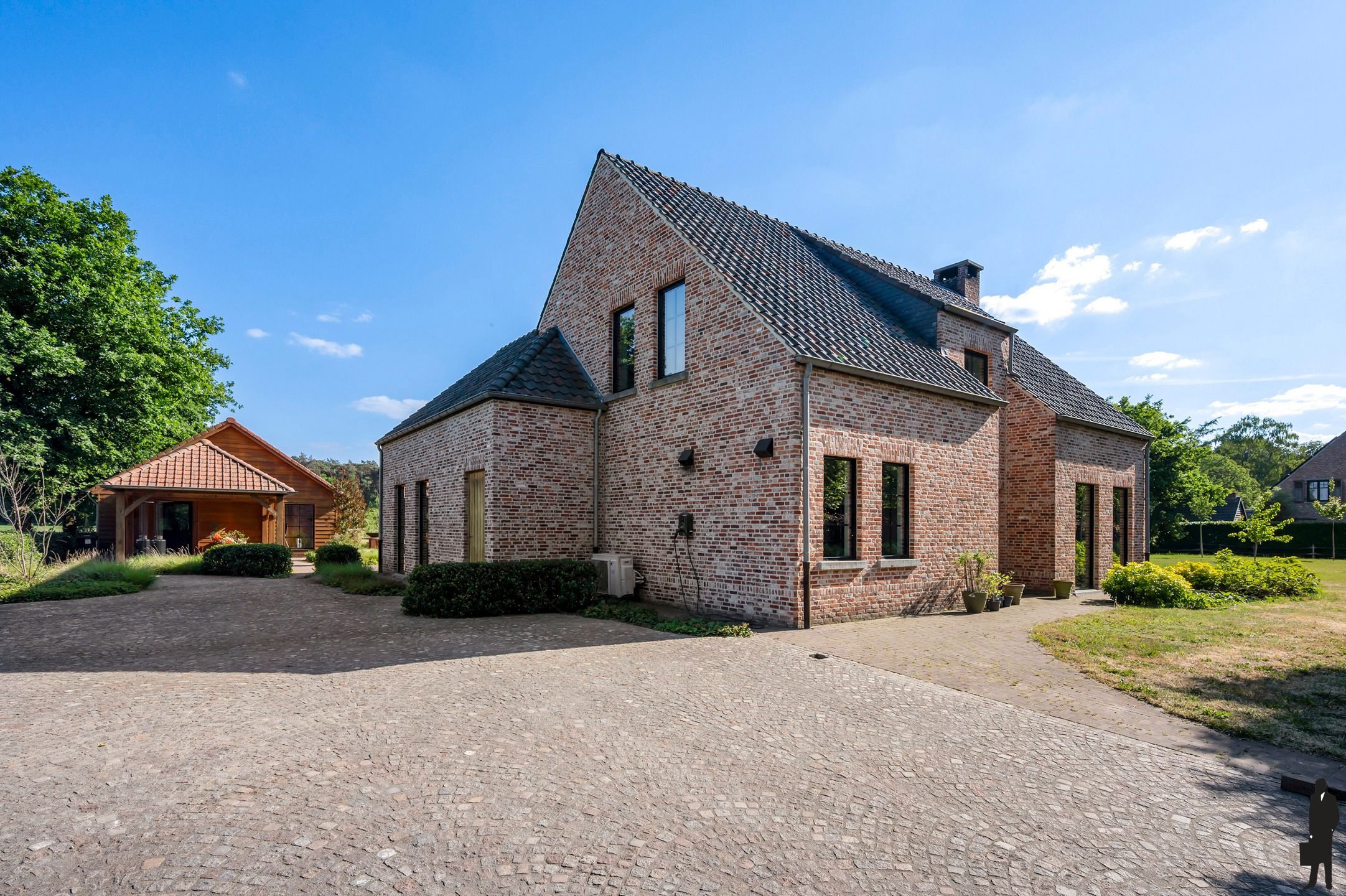 Charmante, volledig gerenoveerde villa  foto 46