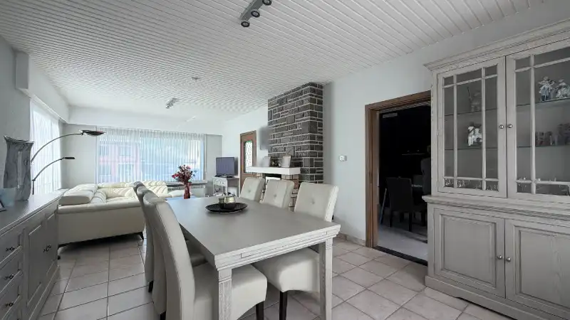 Instapklaar landhuis van 215m² op 5 are 79 ca foto 23