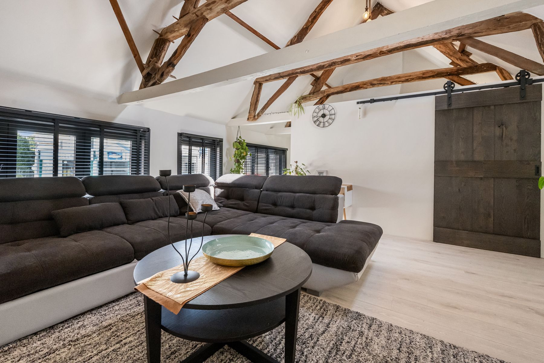 Charmante woning in het hart van Nederhasselt foto 3