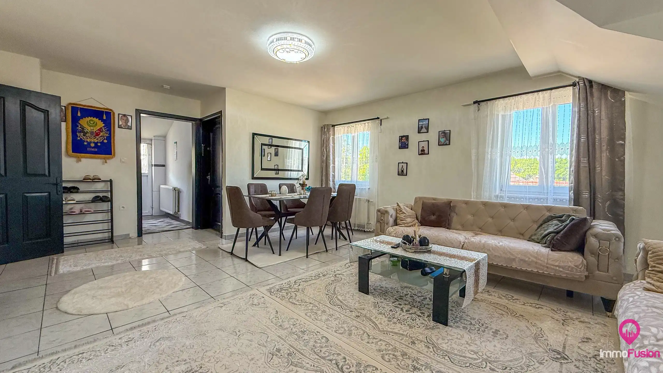 Instapklaar appartement met 2 slpks, balkon, tuin + parking! foto 6