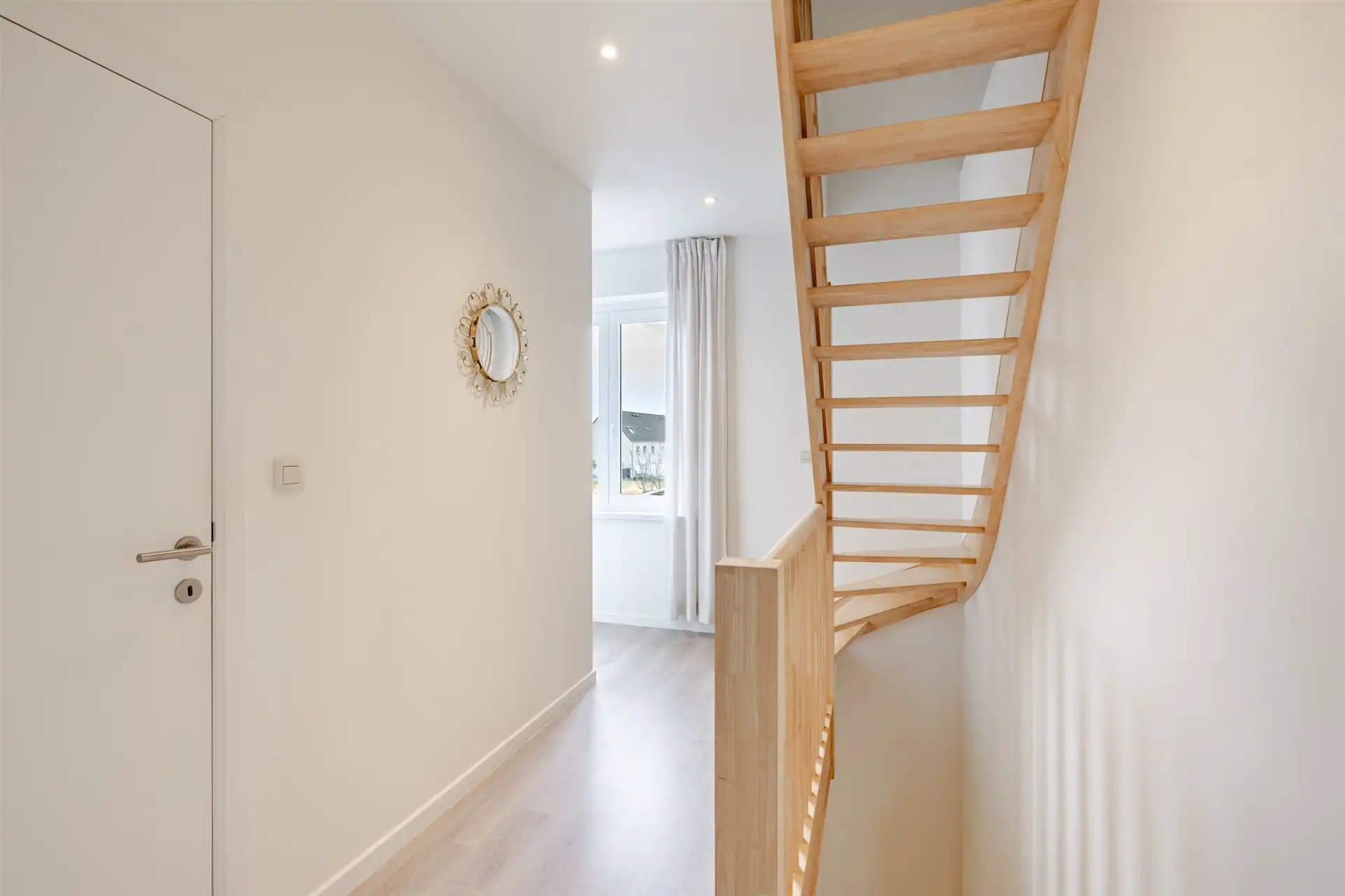 Instapklare gezinswoning tegenover het Rozekensbos in Aalst foto 19