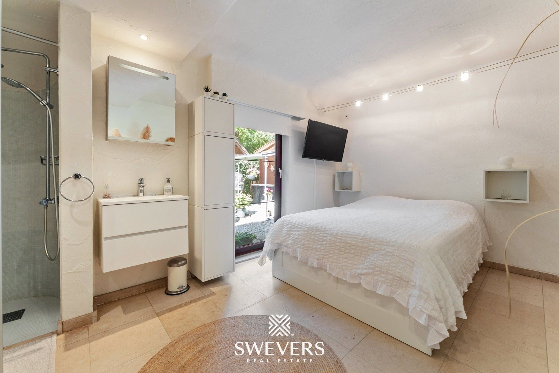 Villa met karakter in exclusief woonparkgebied omgeven door rust en groen foto 25