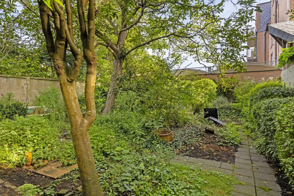 Charmant en ruim huis met 2 garageboxen in hartje Vilvoorde foto 26