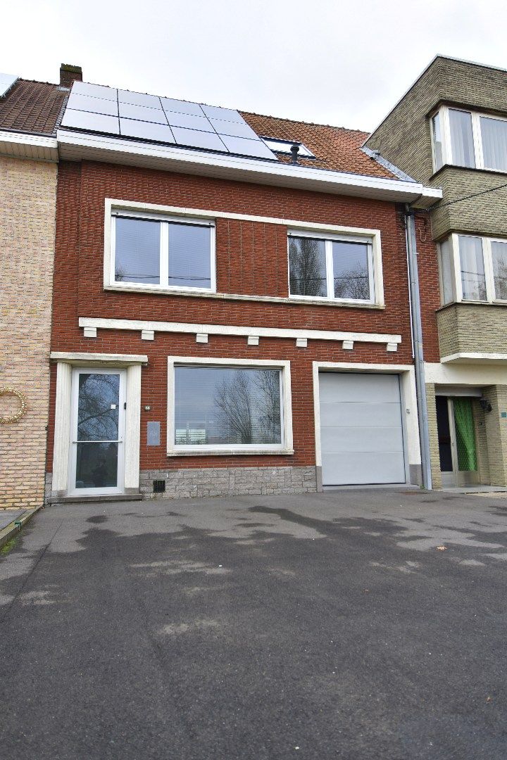 Vernieuwde eigendom met garage, tuin en topligging te koop aan de rand van Gullegem foto 21