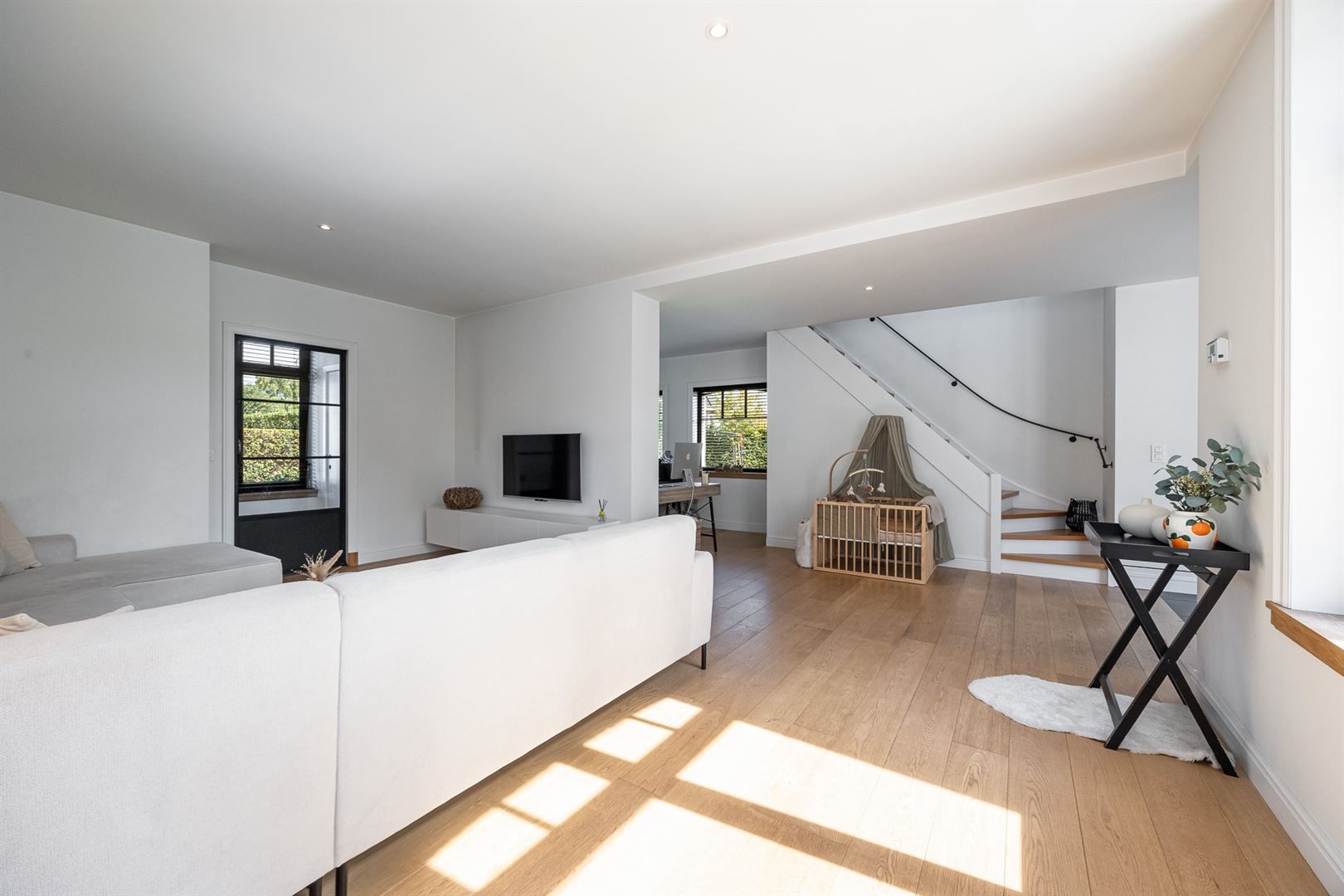 Stijlvolle woning met zwembad op zuidwest perceel.  foto 5