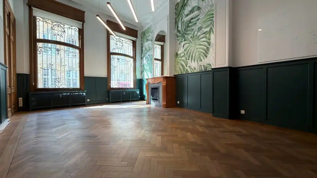 Prachtig gelijkvloers kantoor te huur in centrum Antwerpen foto 4
