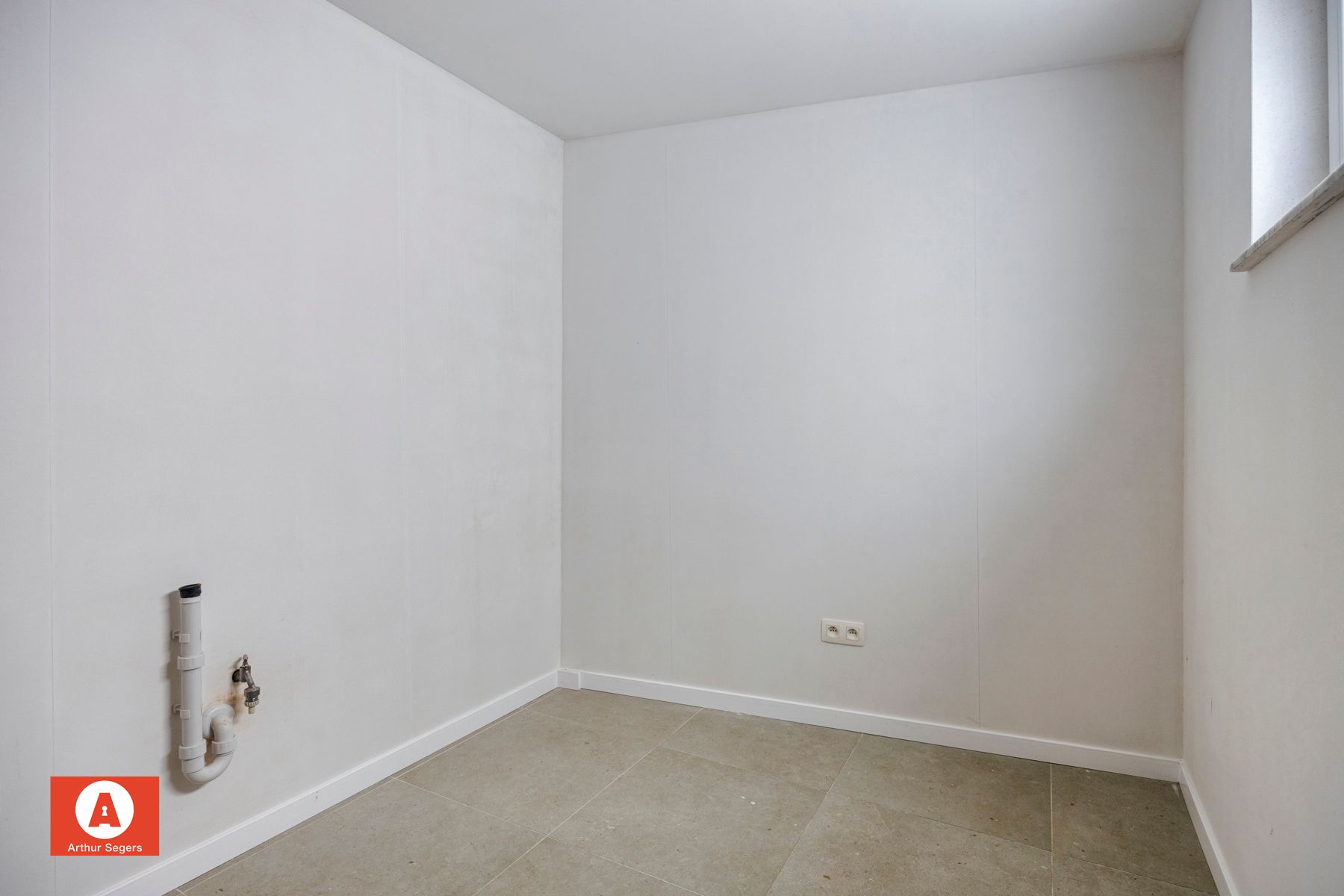 Totaal gerenoveerde woning met A-label foto 10