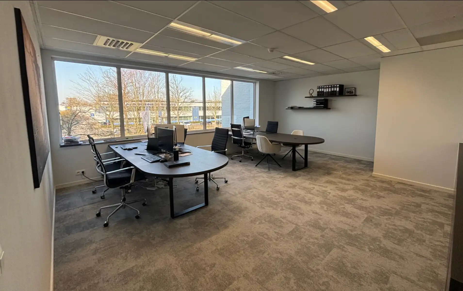 Instapklare kantoorruimte incl. parkings te Aartselaar foto 3