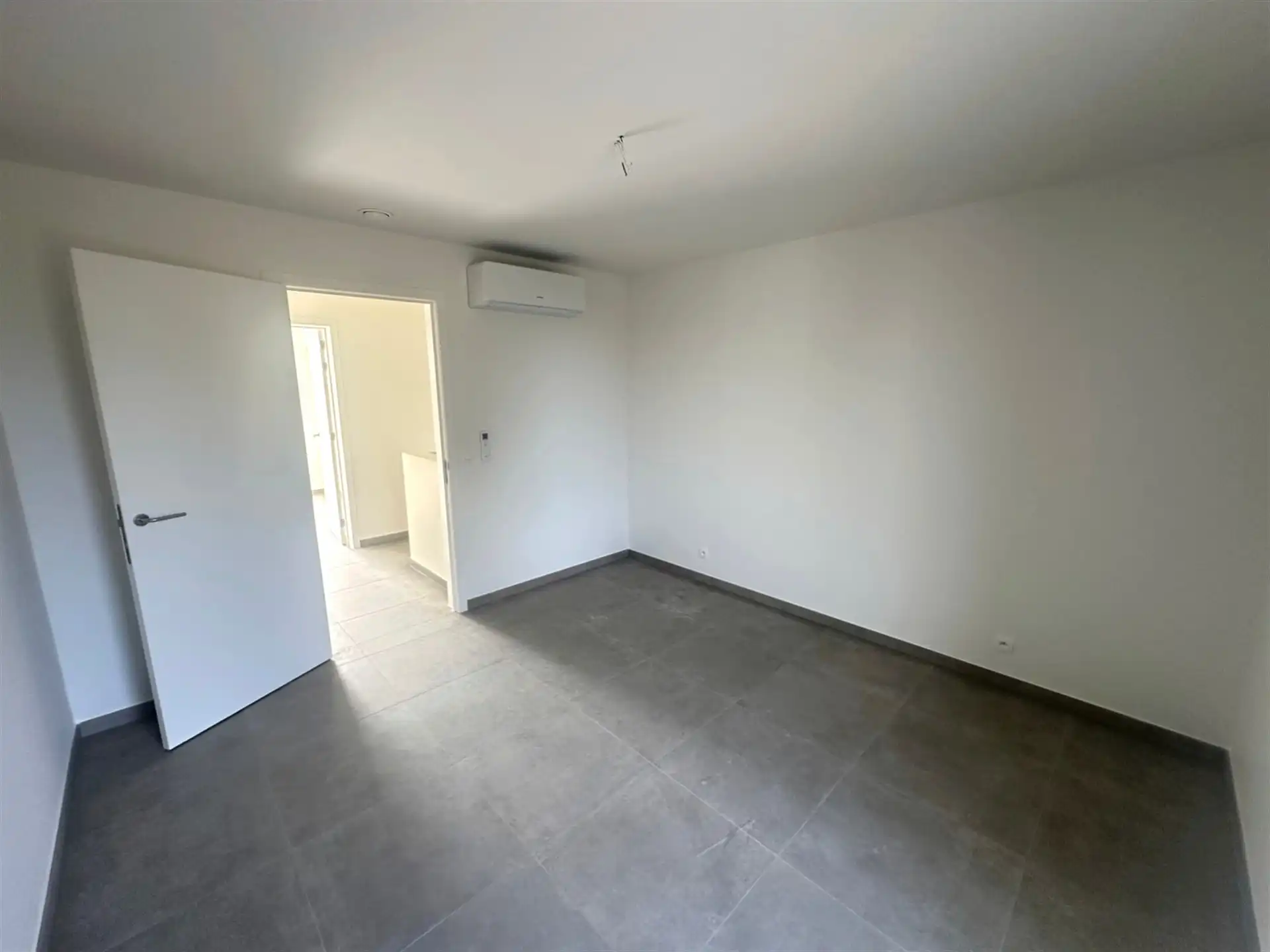 Prachtige nieuwbouwwoning met 3 slaapkamers foto 15