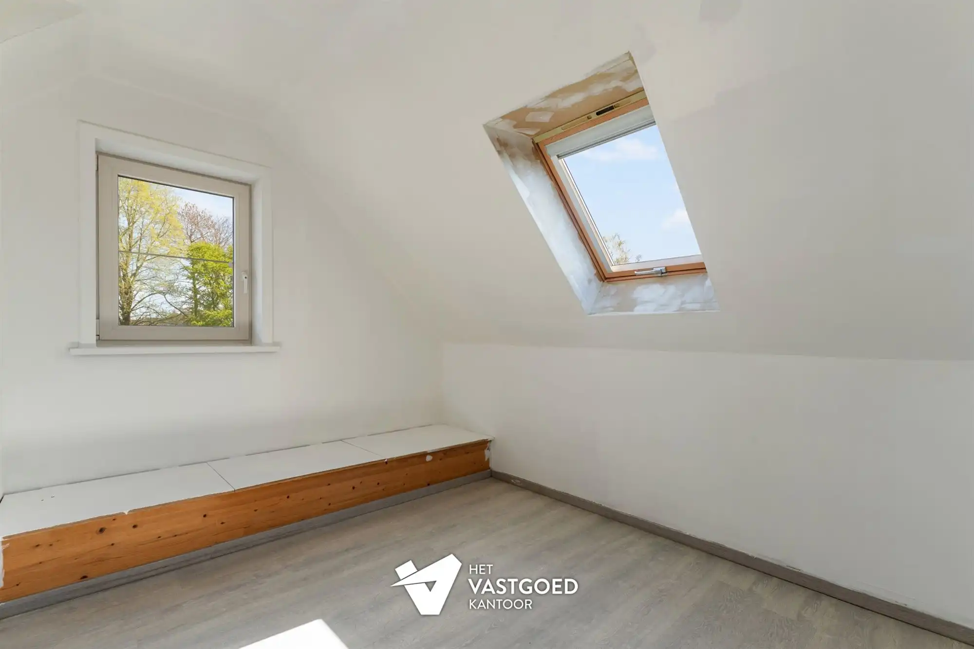 RECENT GERENOVEERDE RUIME WONING (220M²) MET 5 SLAAPKAMERS EN TUIN MET TUINKAMER TE BERINGEN foto 21