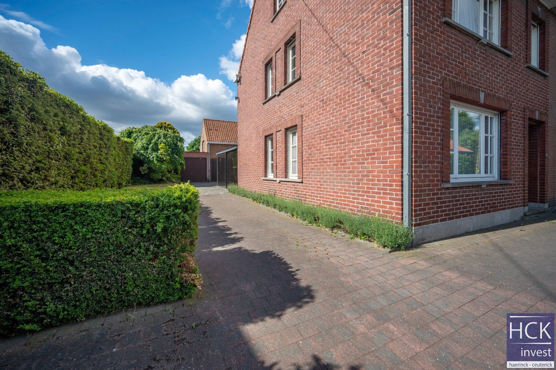 WAREGEM - Zeer gunstig gelegen HOB vlakbij centrum Waregem ! foto 3