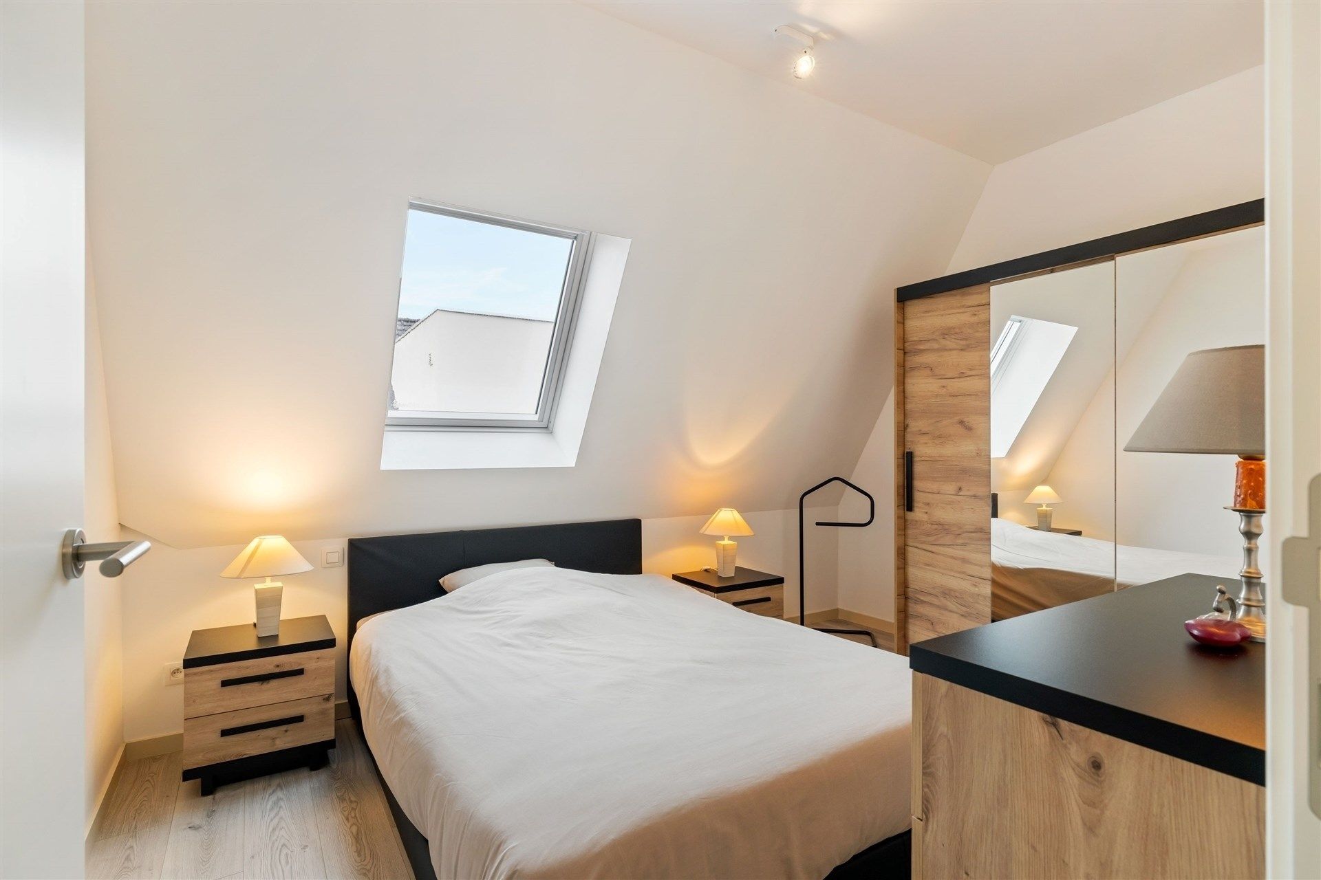 Luxueus appartement met 2 slaapkamers in het centrum van Stekene foto 9