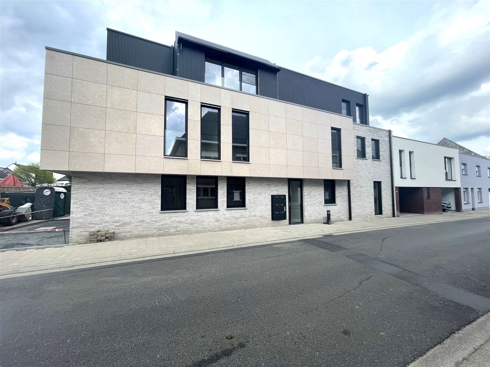 Wonen in stijl 6 luxueuze nieuwbouwappartementen te huur vanaf 1 juli 2025 In Buggenhout (Opstal) foto {{pictureIndex}}
