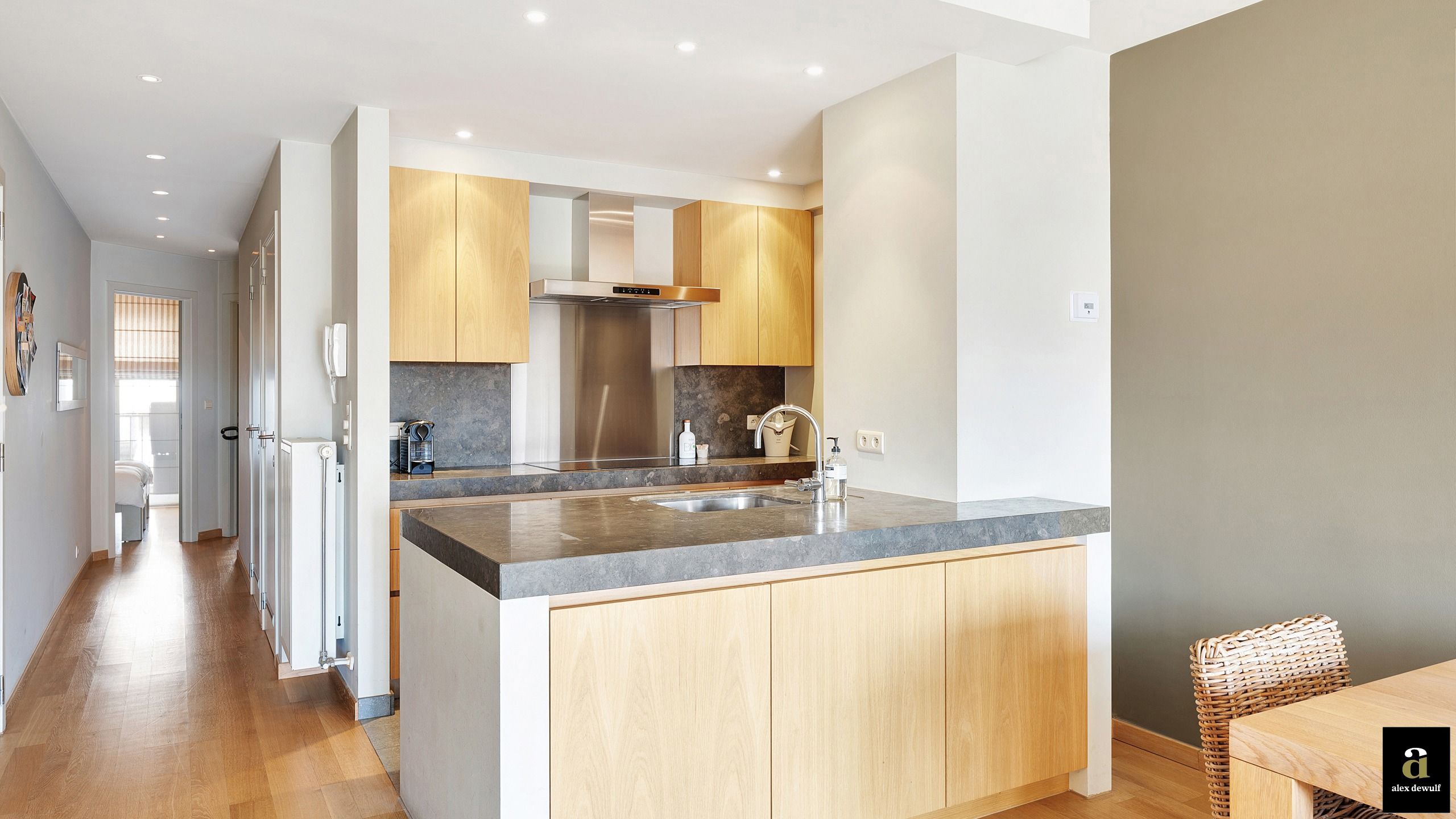 Zuidgericht appartement met zonnig terras en open uitzicht   foto 17