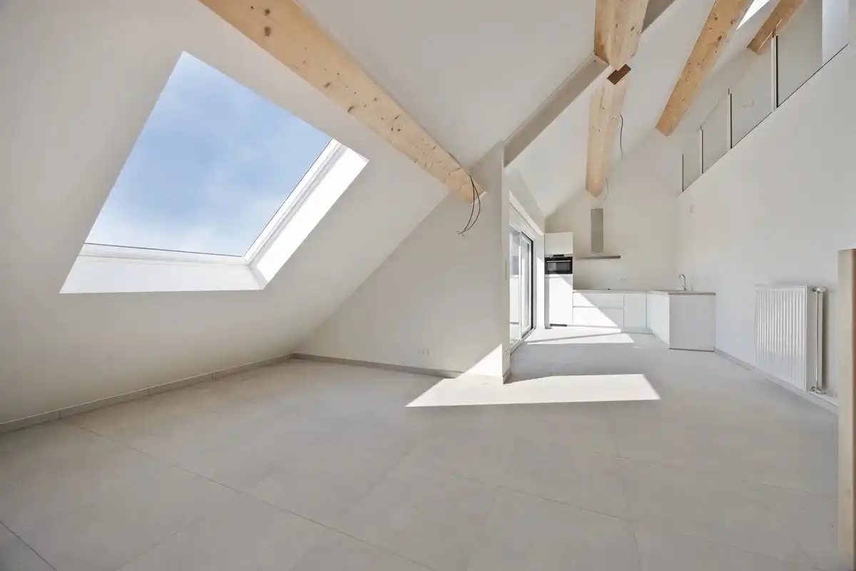 UNIEK PETNHOUSE (DUPLEX) VAN 192 M² MET 3 SLPK'S MET PRACHTIG ZICHT IN BORGLOON foto 12