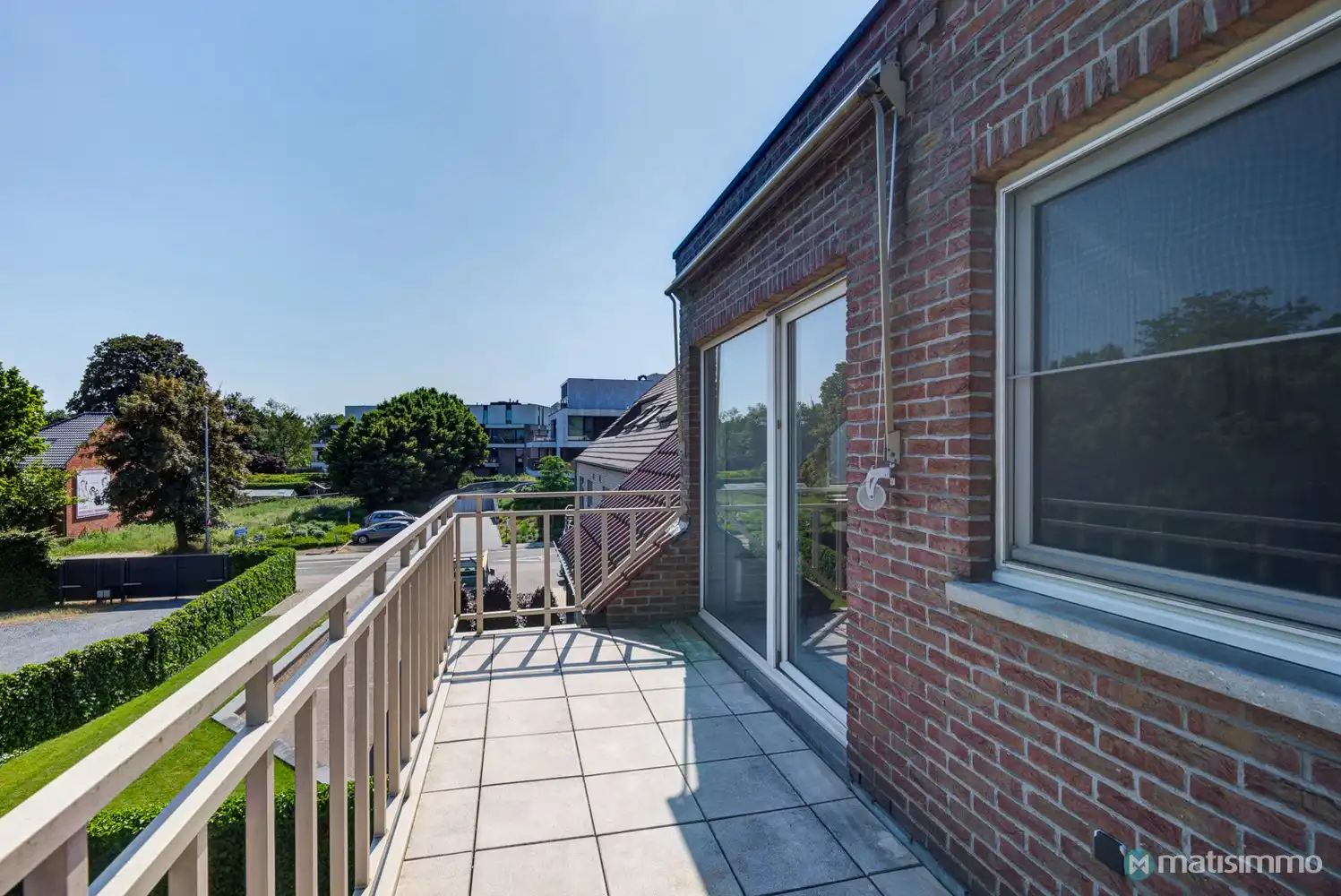 GUNSTIG GELEGEN APPARTEMENT MET 2 SLAAPKAMERS, GARAGE EN AUTOSTAANPLAATS TE BILZEN foto 12