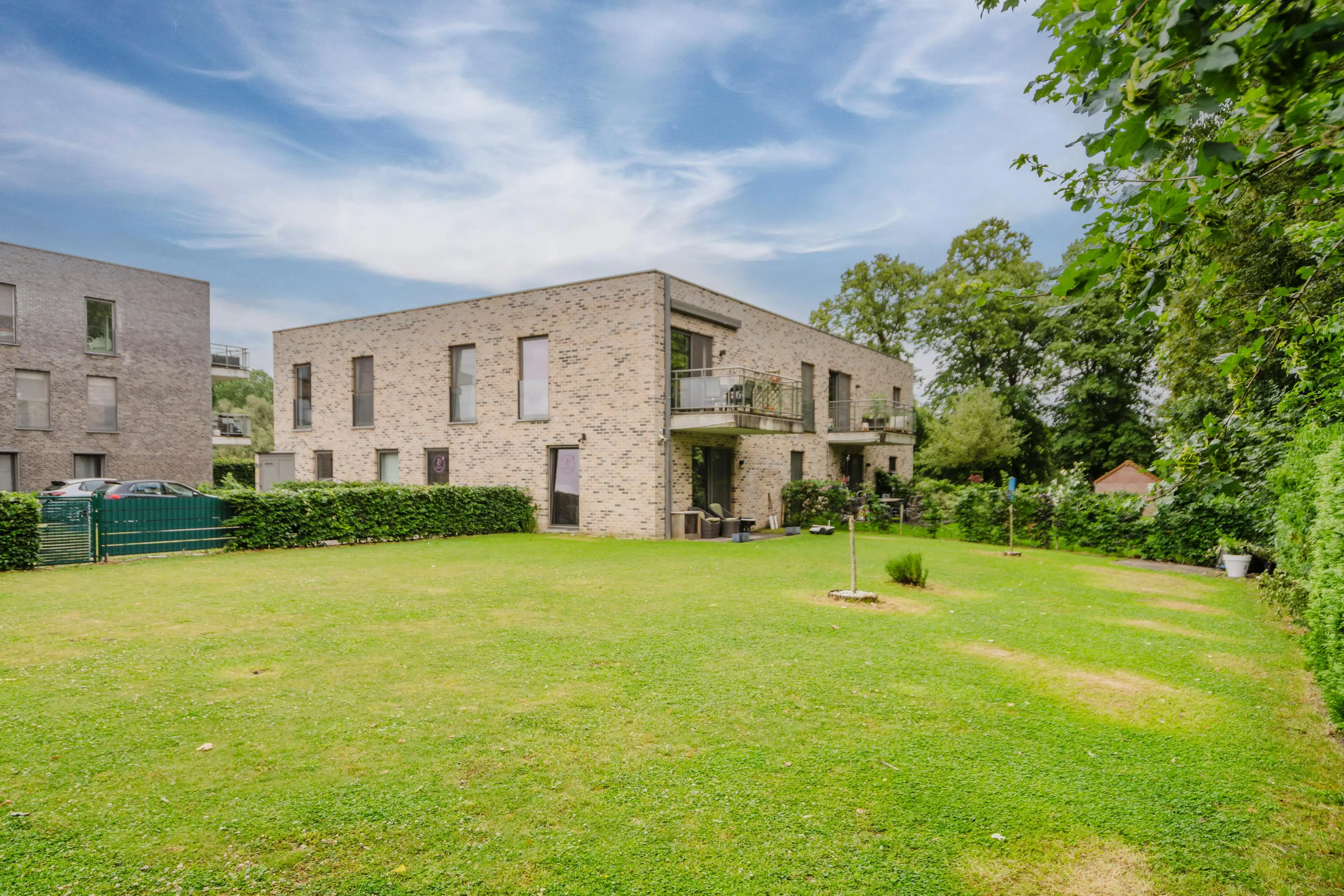 Instapklaar appartement met tuin en staanplaatsen in Heule! foto 15