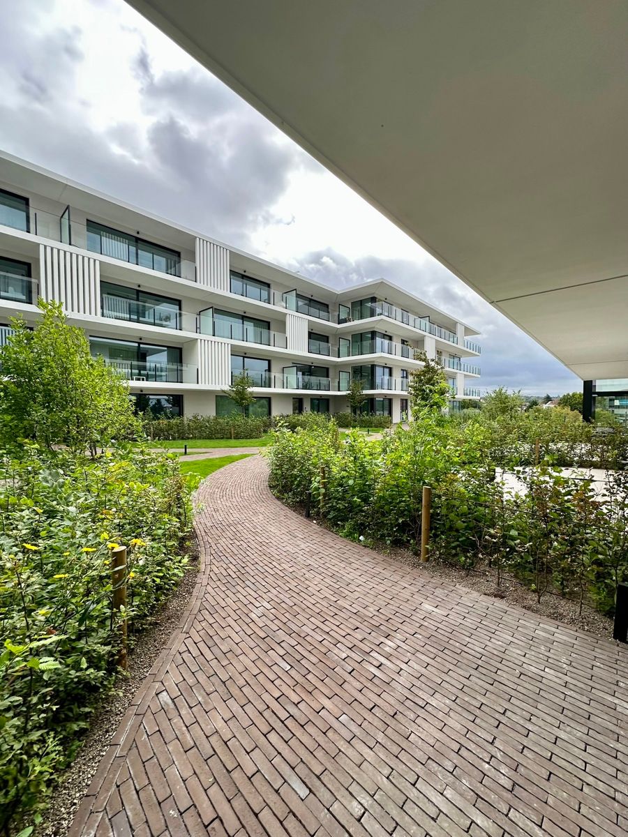 Prachtig 2 slaapkamer appartement met groot TERRAS foto 17