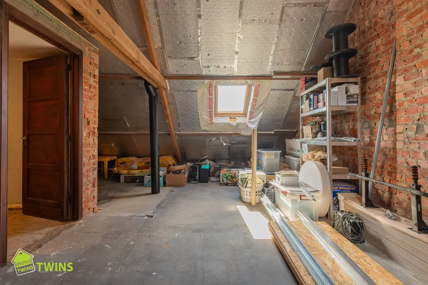 Ruime, energiezuinige gezinswoning met 275 m² bewoonbare oppervlakte, prachtige tuin en tal van extra's in Dendermonde (Oudegem) foto 36