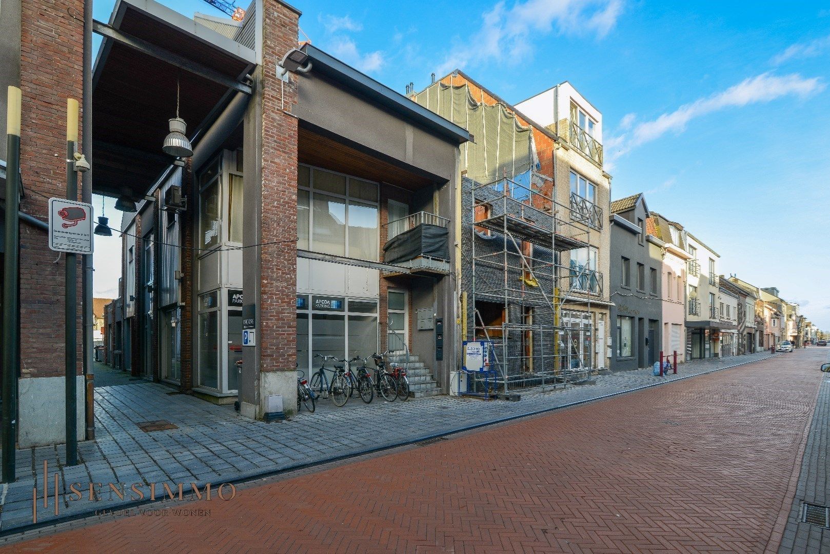 Gezellig duplexappartement met groot buitenterras in hartje Maasmechelen foto 1