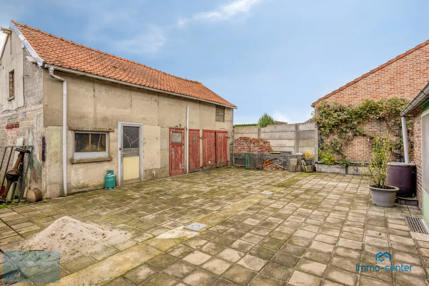 Landelijke charme en ruimte om te renoveren op 990 m² foto 15