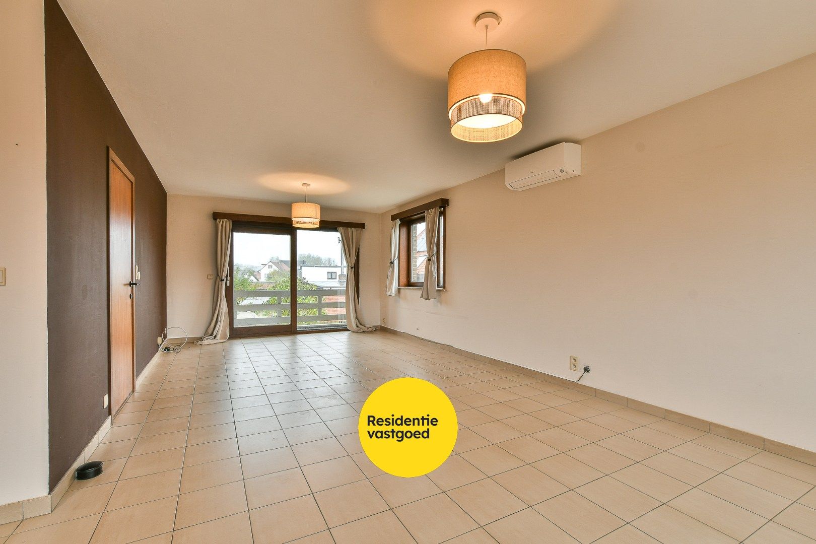 Ruime halfopen bebouwing met tuin, garage en 4 slaapkamers– De Haan (Vosseslag) foto 3