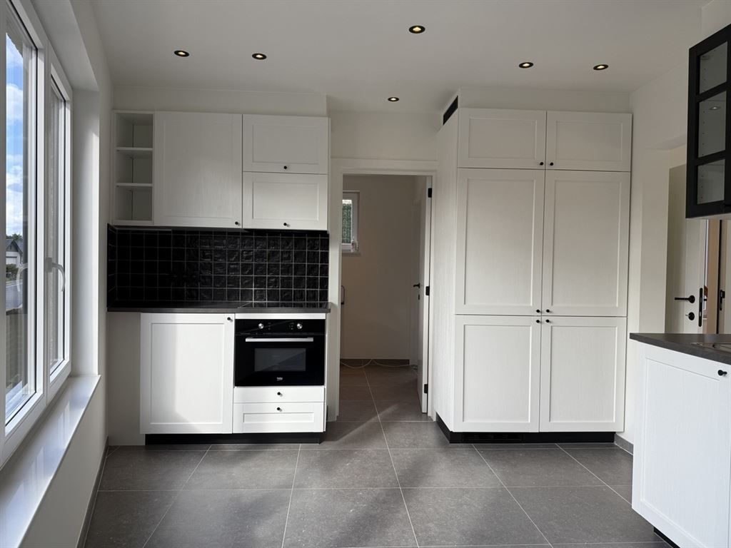 Ruime, vrijstaande woning  met 3 slaapkamers foto 15
