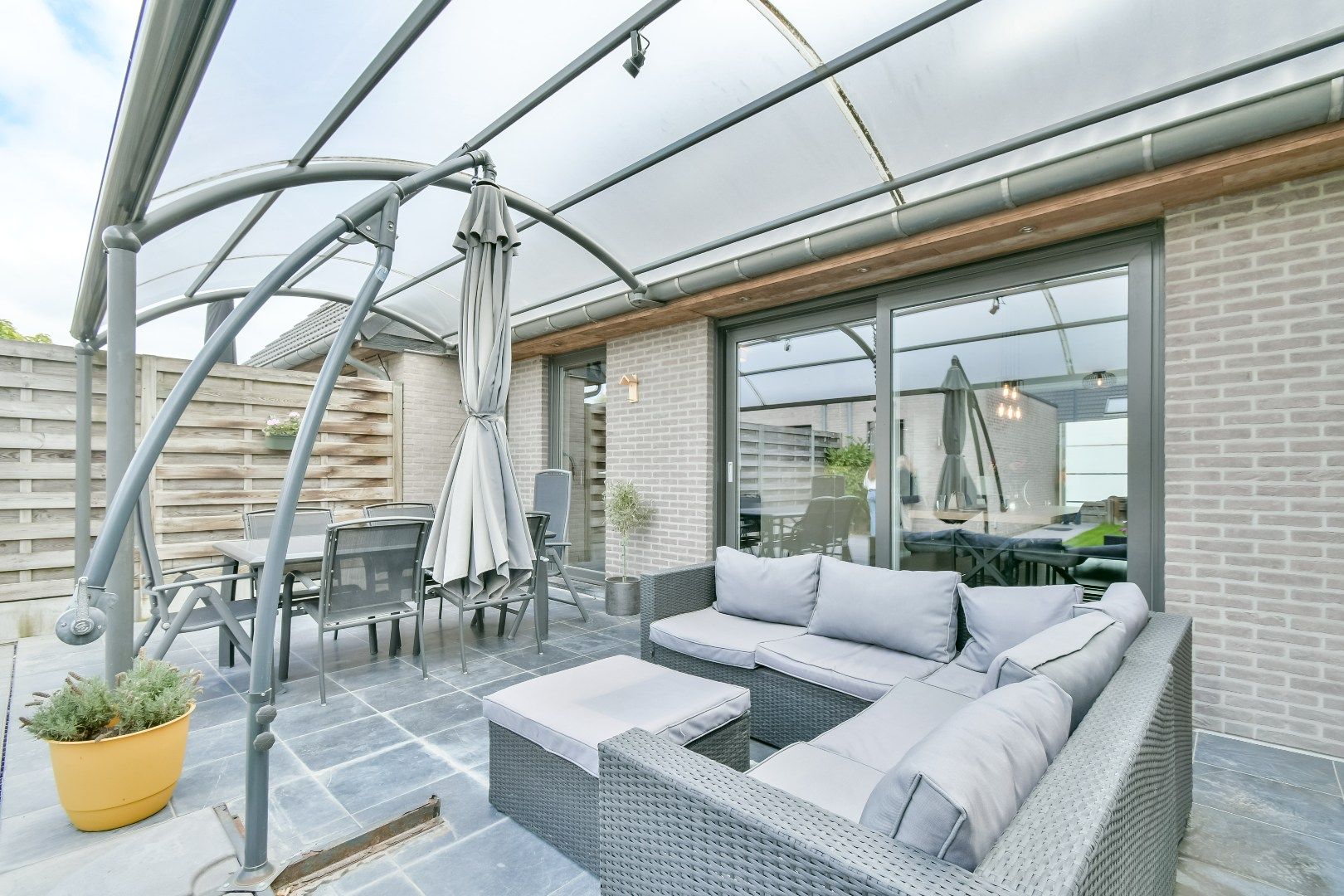 Energiezuinige woning in een rustige straat! foto 13