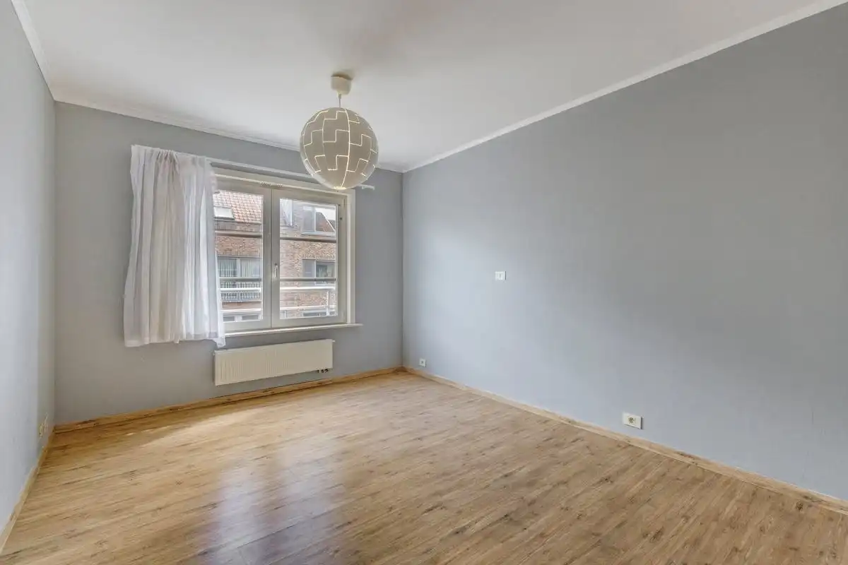Verzorgd 2-slaapkamerappartement te koop in Kortrijk foto 6