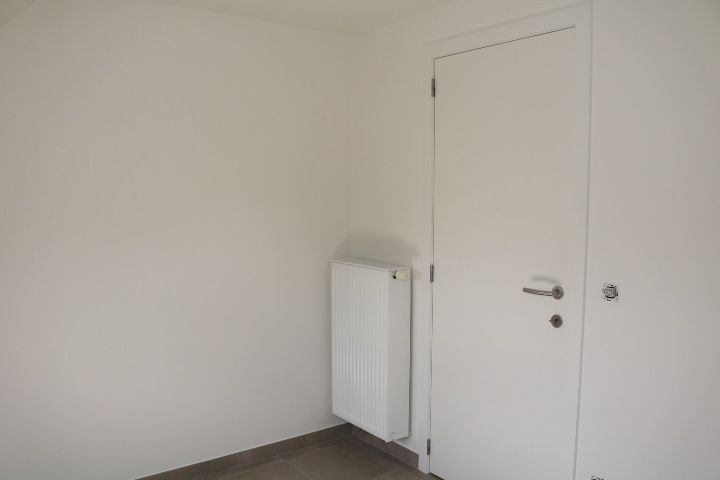 Toffe instapklare woning met 3 slaapkamers en carport foto 20
