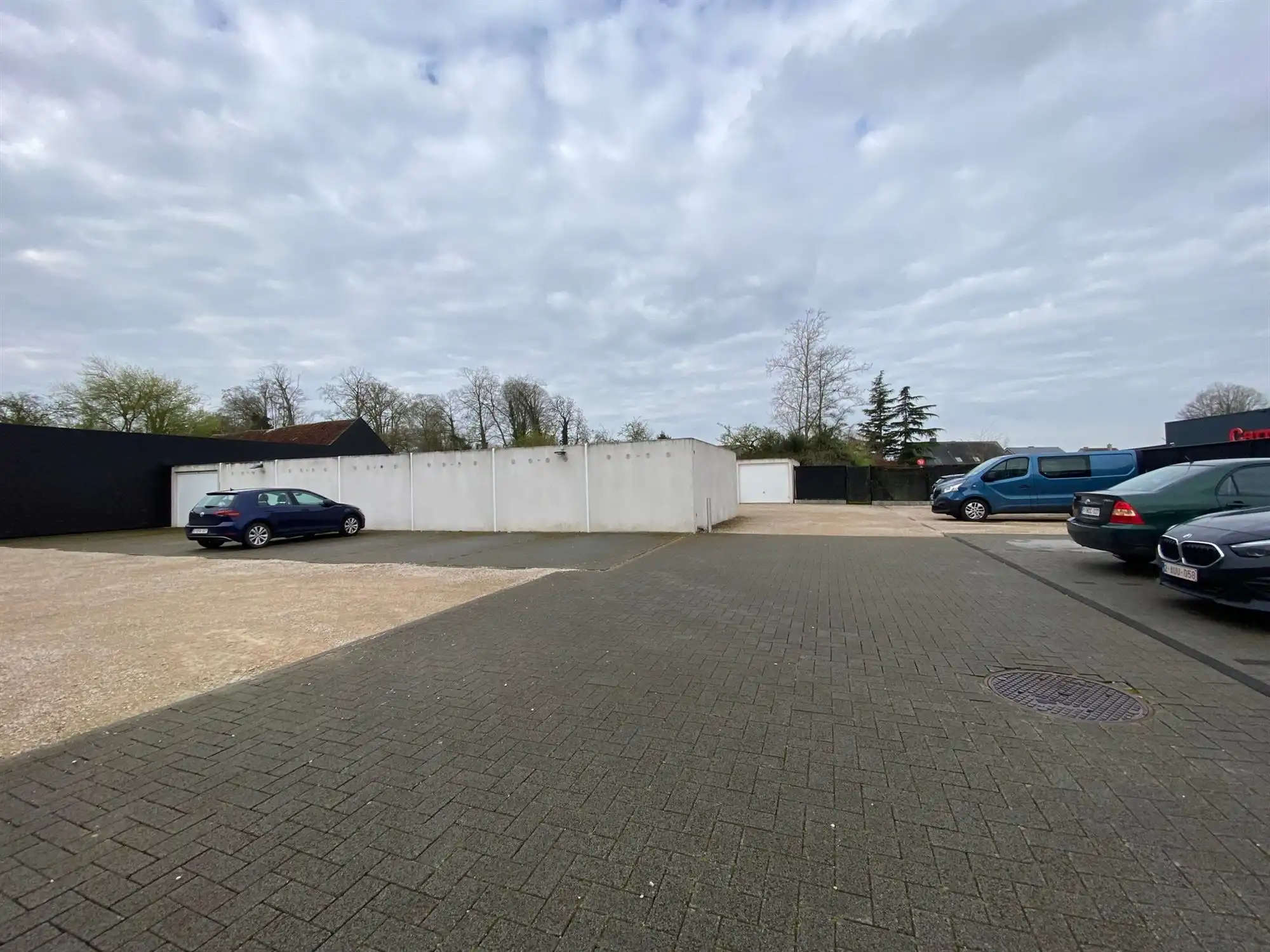 Tweeslaapkamer appartement met grote garagebox  foto 16