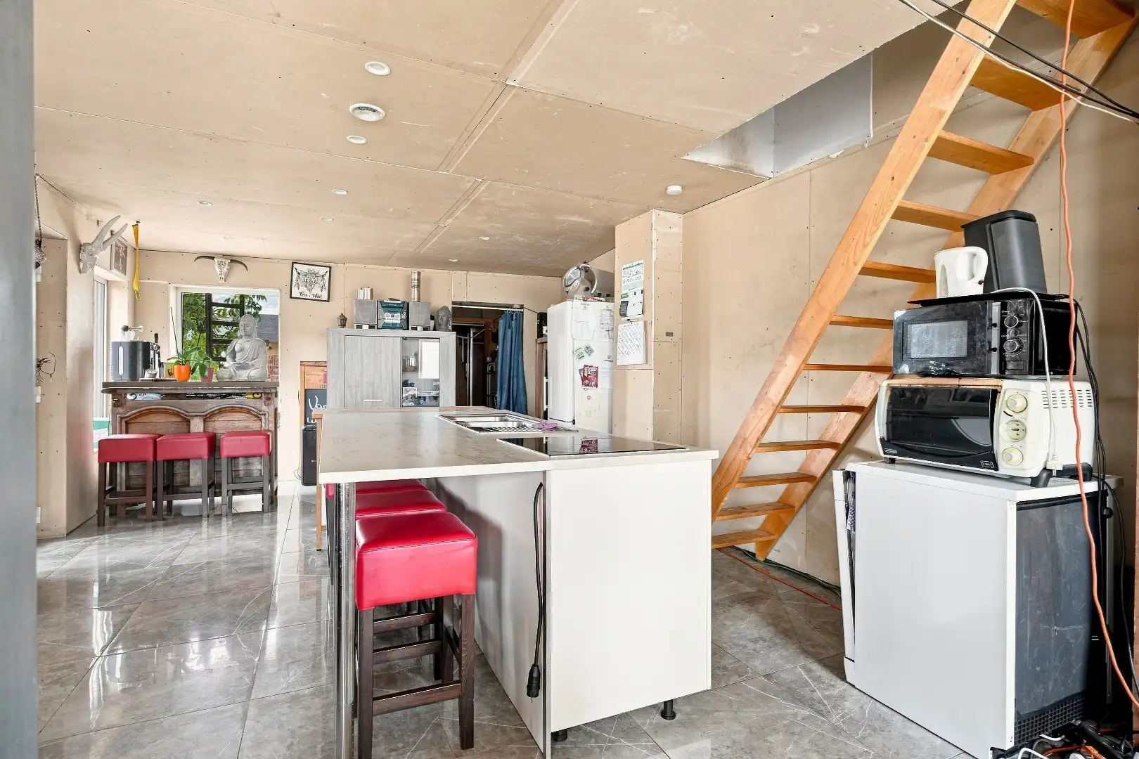 Woning met 4 slaapkamers op centrale ligging foto 6