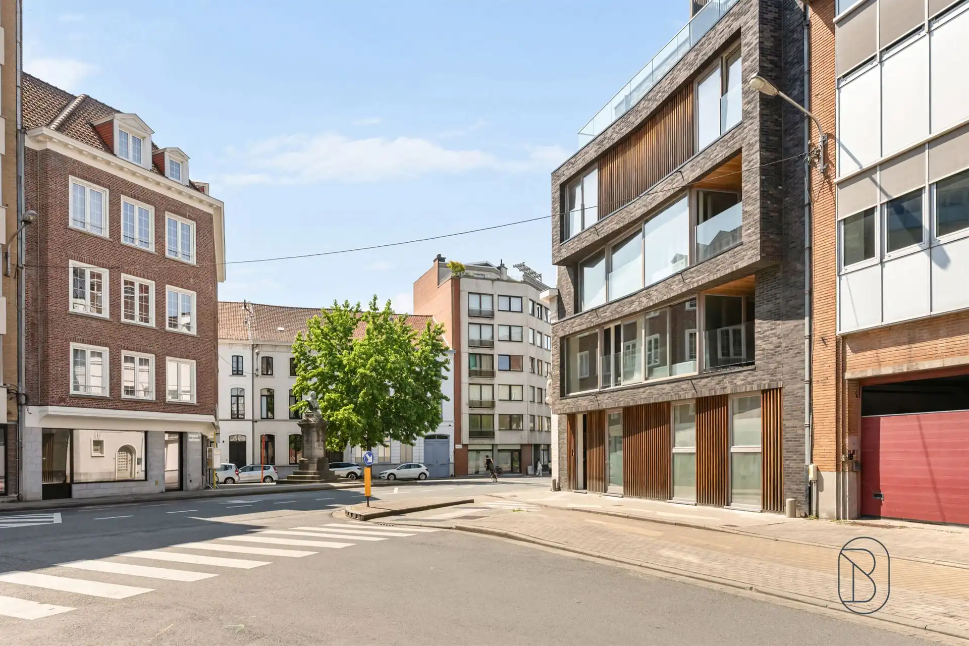 Kwalitatief 2-slaapkamerappartement met terras in Kortrijk foto 4