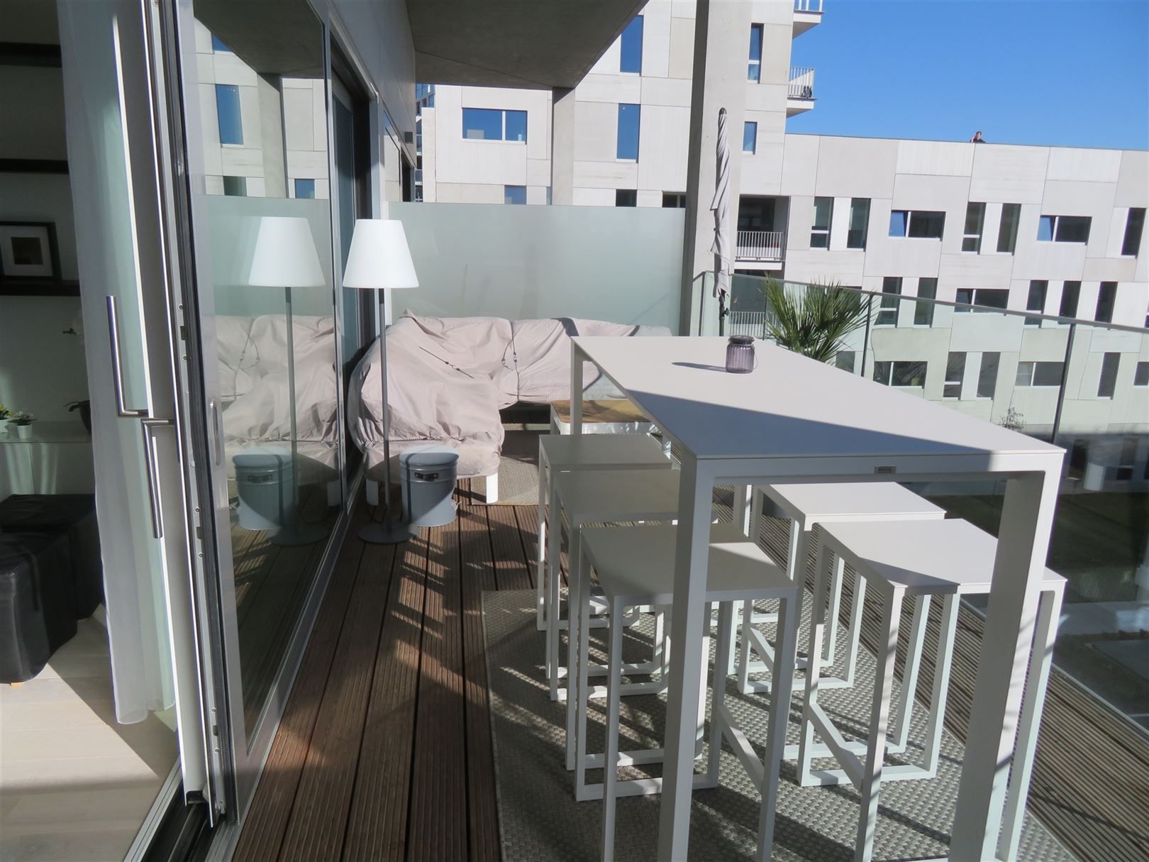 Luxueus gemeubeld 2-slaapkamerappartement op het Nieuw Zuid foto 8