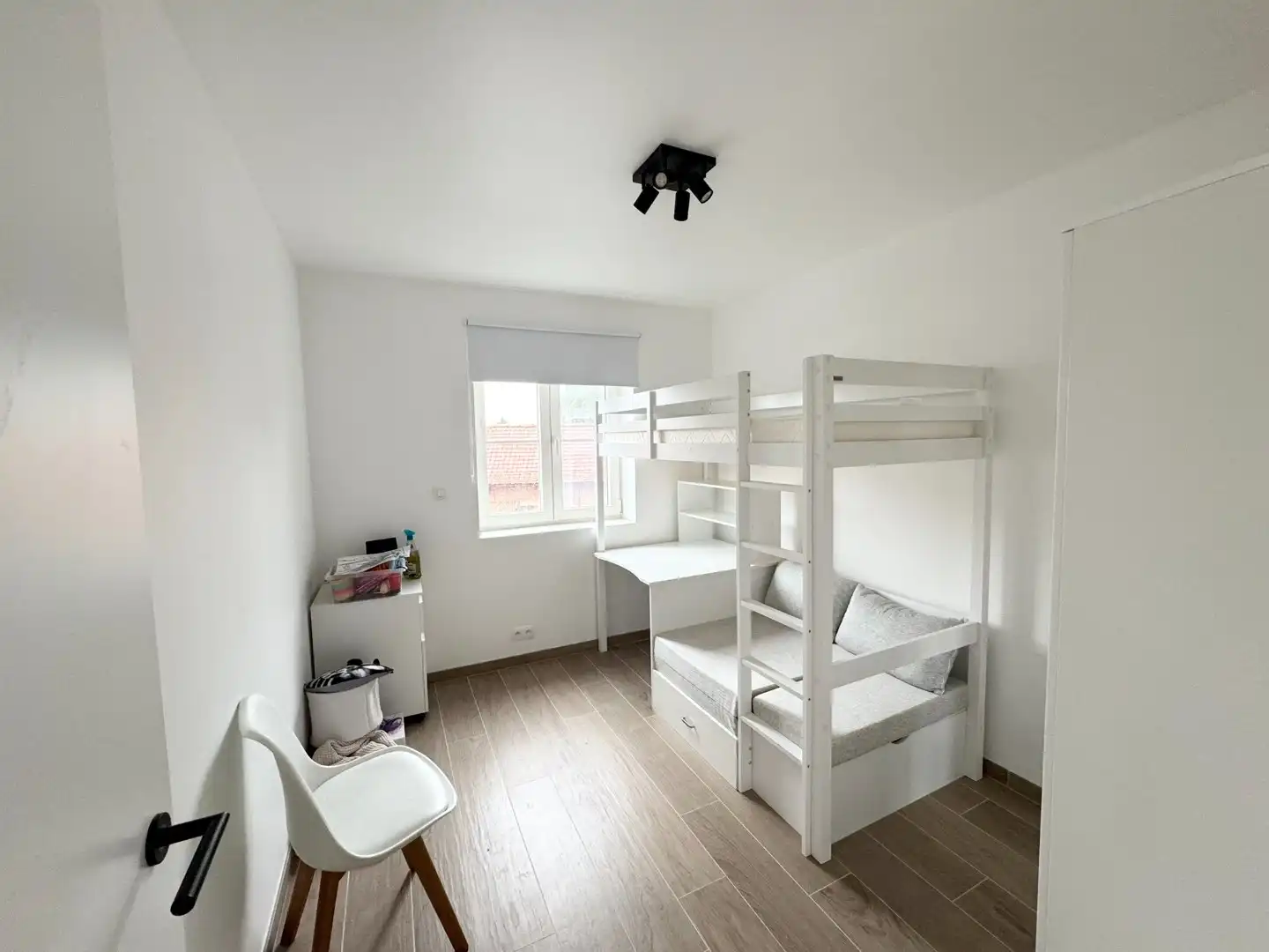 Ruime halfopen nieuwbouwwoning met 3 slaapkamers en tuin foto 7