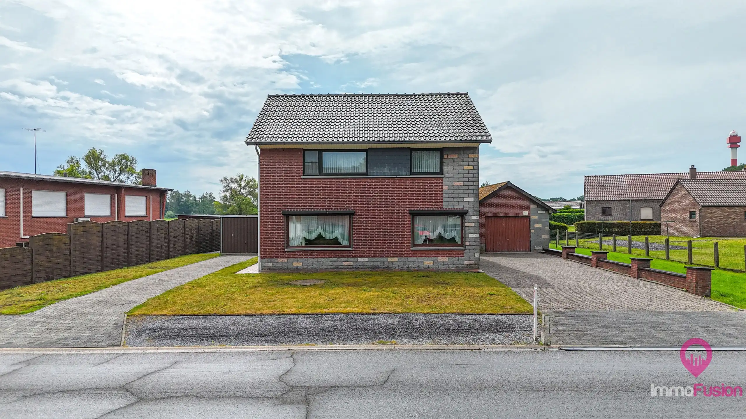 Ruime gezinswoning met 4 slpk op toplocatie in Helchteren foto 3