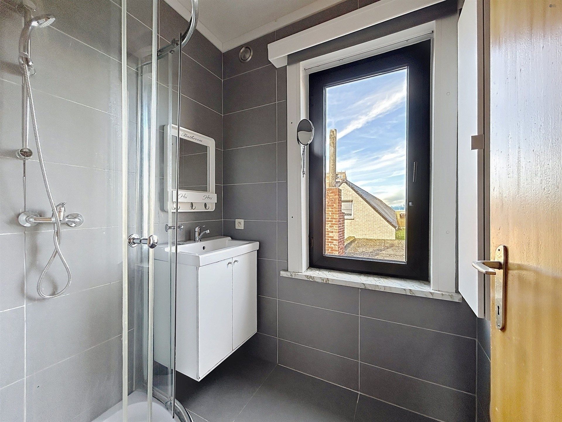 Half open bebouwing op een terrein van 409 m² foto 9